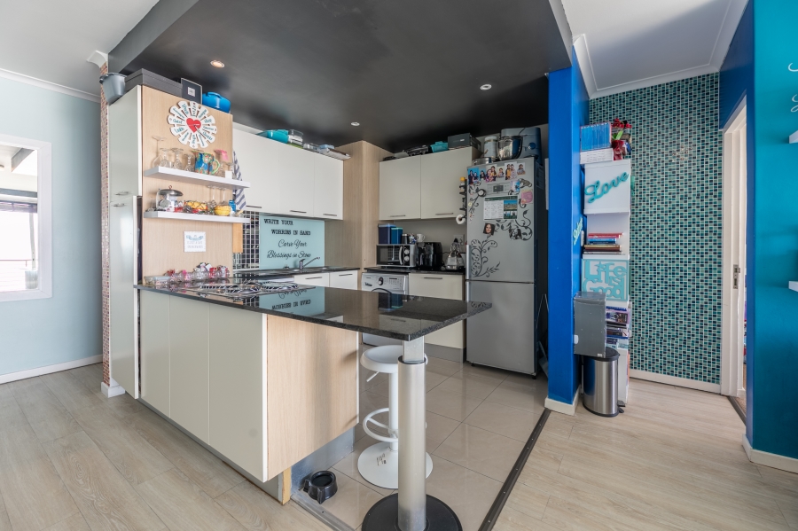 3 Bedroom Property for Sale in Waves Edge Western Cape
